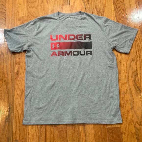 Under Armour Other - Under Armour Men’s 2XL T shirt Heatgear Gray Short Sleeve